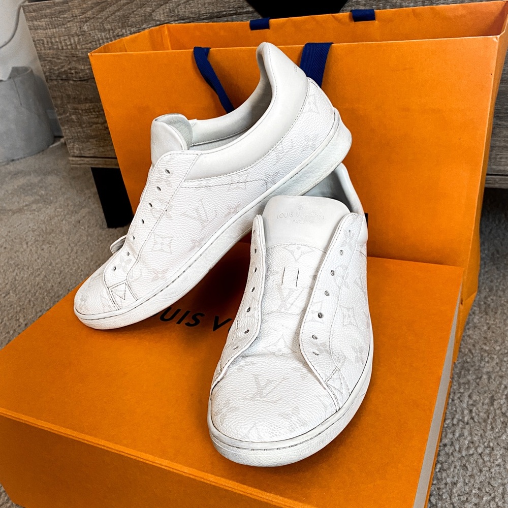 *Authentic* Louis Vuitton Luxembourg Sneaker - Picture 2 of 3